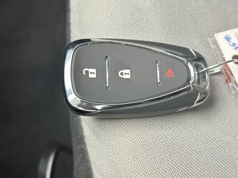 Used 2020 Chevrolet Equinox LS image 35