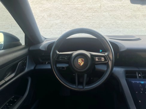 Used 2021 Porsche Taycan 4 Cross Turismo image 22