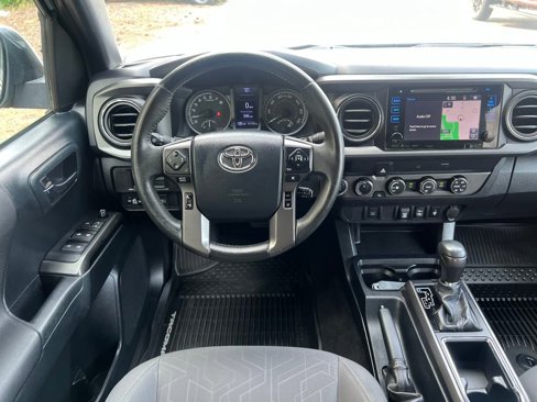 Used 2019 Toyota Tacoma TRD Sport image 14