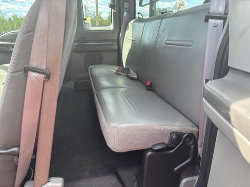 Used 2004 Ford F350 XL image 6