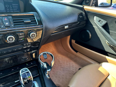 Used 2008 BMW 650i Convertible w/ Sport Pkg image 22