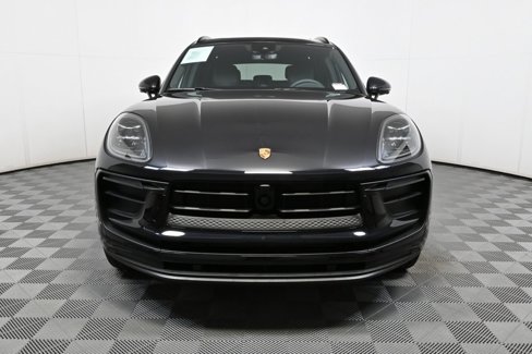 Certified 2025 Porsche Macan image 27