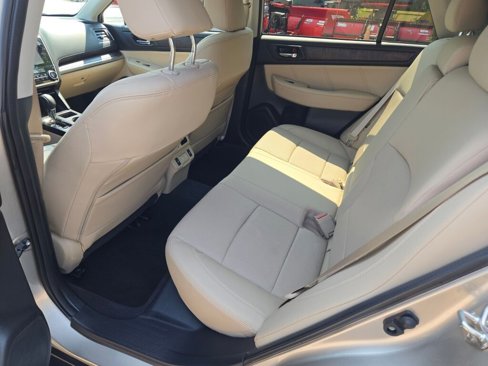 Used 2019 Subaru Outback 2.5i Limited w/ Popular Package #2 image 17