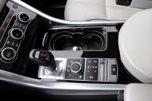 Used 2015 Land Rover Range Rover Sport HSE image 42