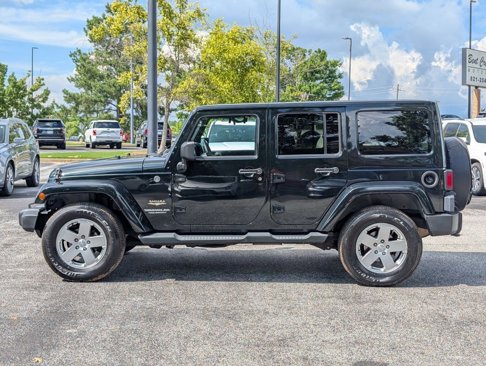 Used 2012 Jeep Wrangler Unlimited Sahara image 13