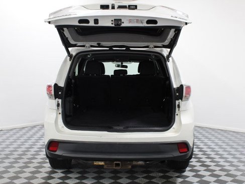 Used 2015 Toyota Highlander Plus image 14
