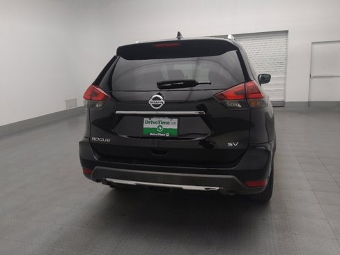 Used 2018 Nissan Rogue SV image 7
