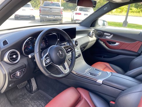Used 2022 Mercedes-Benz GLC 300 4MATIC image 8