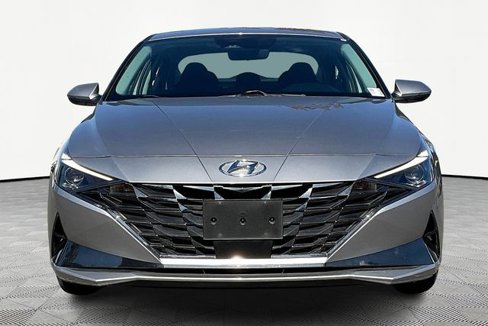 Used 2021 Hyundai Elantra SEL w/ Convenience + Premium Package image 3