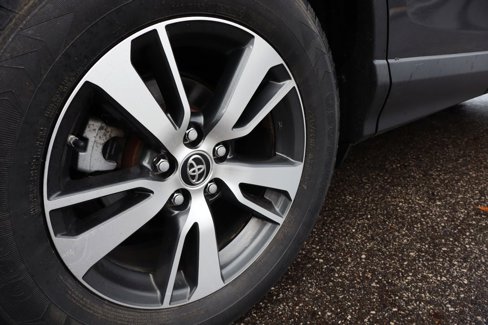 Used 2018 Toyota RAV4 XLE image 34