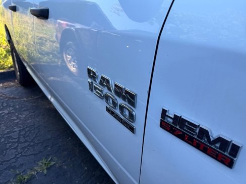 Used 2020 RAM 1500 Tradesman w/ Chrome Appearance Group image 13