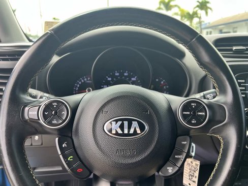 Used 2016 Kia Soul + w/ Designer's Package image 25