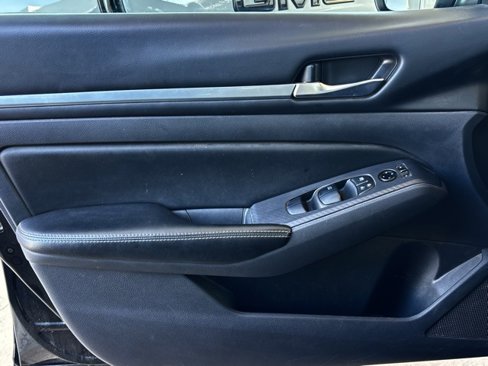 Used 2022 Nissan Altima 2.5 SV image 17