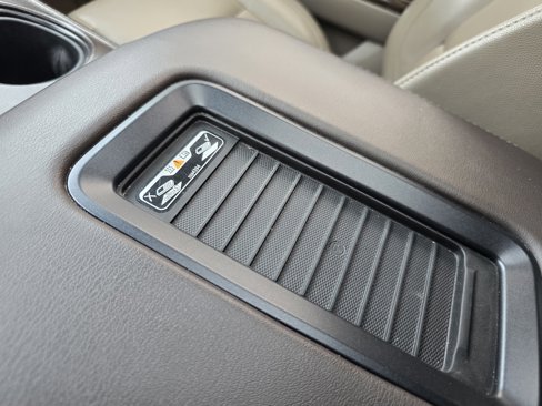Used 2017 Chevrolet Tahoe LT w/ LT Signature Package image 29