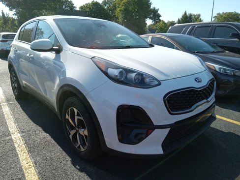 Used 2020 Kia Sportage LX image 2