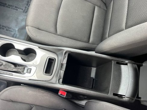 Used 2022 Chevrolet Malibu LT image 18