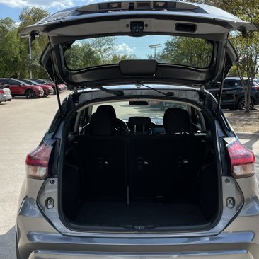 Used 2024 Nissan Kicks S image 24