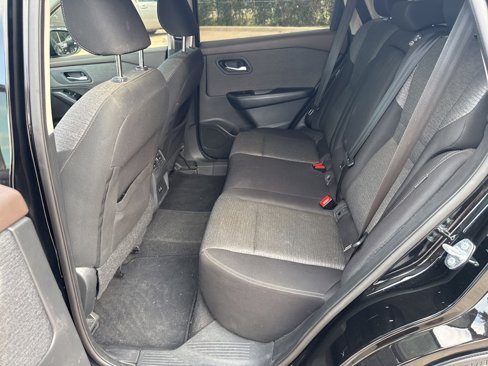 Used 2021 Nissan Rogue SV image 15