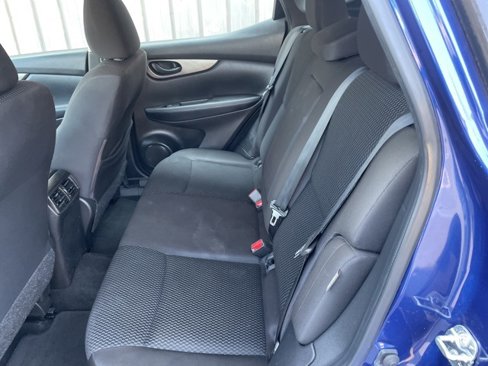 Used 2020 Nissan Rogue Sport S image 56