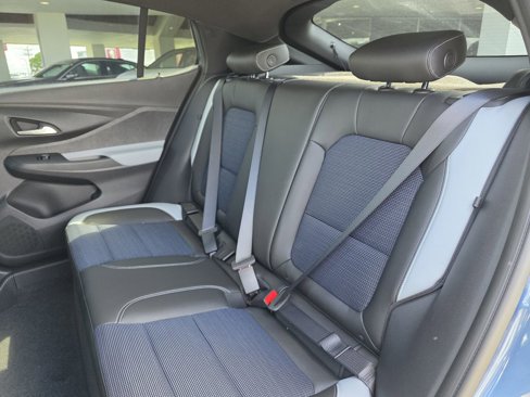 New 2025 Buick Envista Preferred w/ Advanced Safety Package image 17