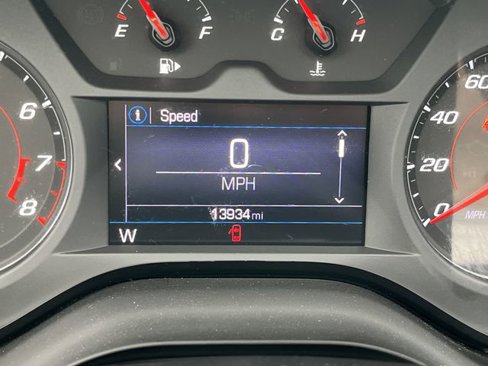 Used 2022 Chevrolet Camaro LT image 15
