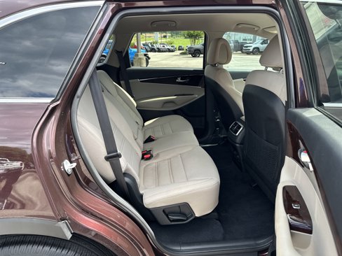 Used 2016 Kia Sorento LX image 15