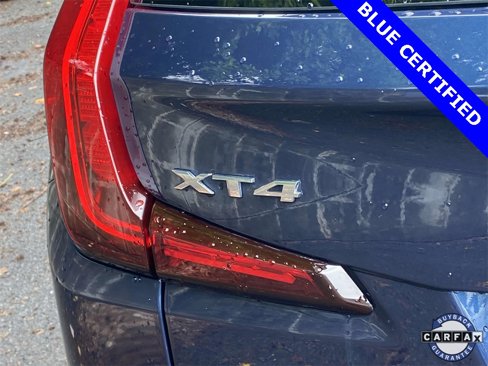 Used 2021 Cadillac XT4 Premium Luxury image 9