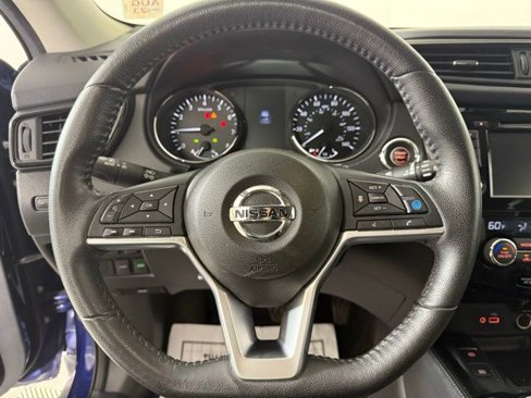 Used 2020 Nissan Rogue SL image 17