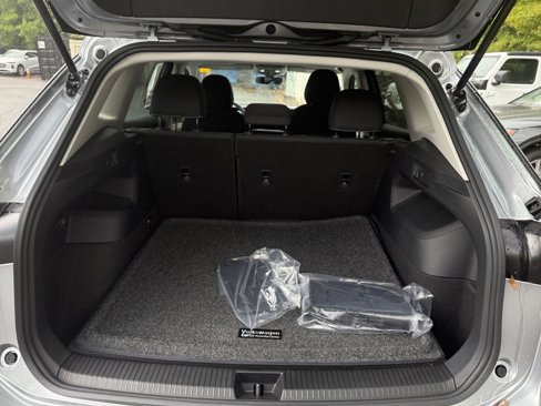 New 2025 Volkswagen Tiguan S image 14