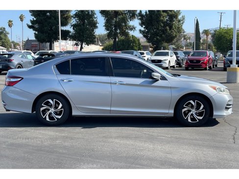 Used 2017 Honda Accord LX image 7