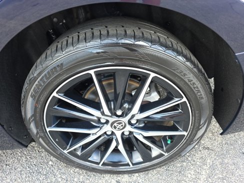 Used 2022 Toyota Camry SE image 6