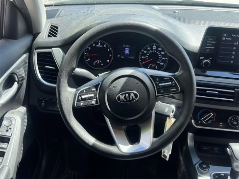 Used 2021 Kia Seltos LX image 13