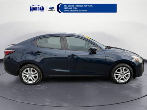 Used 2017 Toyota Yaris iA image 7