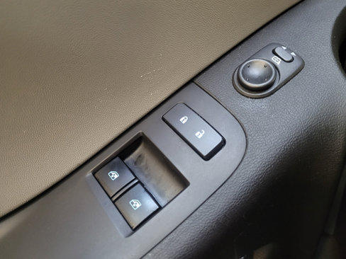 Used 2013 Chevrolet Camaro LS image 27