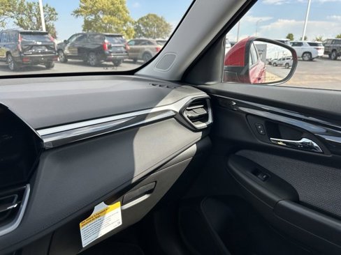New 2026 Chevrolet TrailBlazer LT w/ Convenience Package image 28