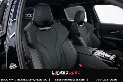 Used 2025 BMW M5 image 50