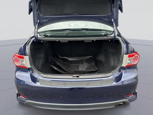Used 2013 Toyota Corolla S image 22