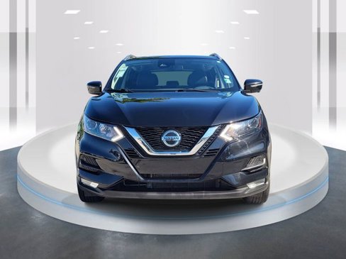 Used 2022 Nissan Rogue Sport SV w/ Technology Package image 2