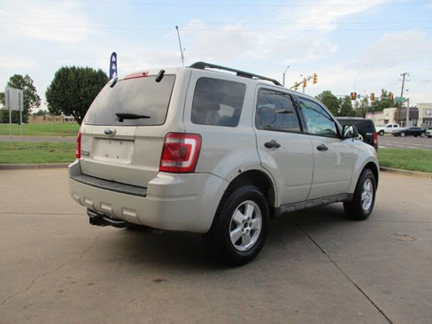 Used 2009 Ford Escape XLT image 4