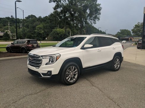 Used 2024 GMC Terrain SLT image 5