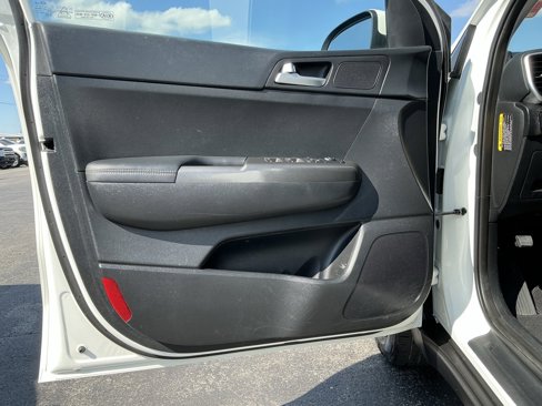Used 2022 Kia Sportage LX image 66