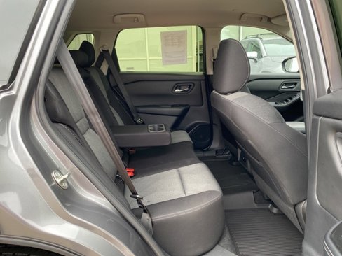 Used 2024 Nissan Rogue SV image 19