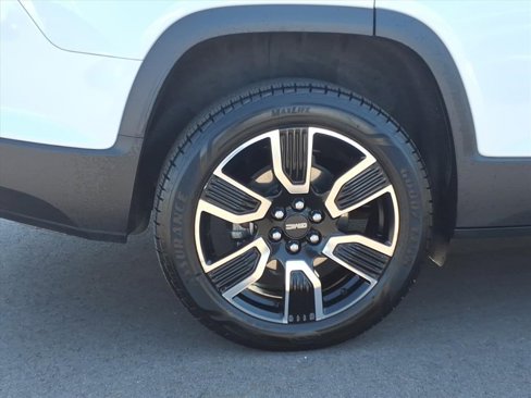Used 2019 GMC Acadia SLT w/ LPO, Floor Liner Package image 30