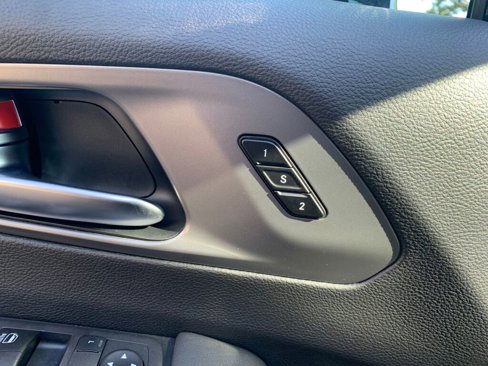 New 2026 Chrysler Pacifica Select image 11