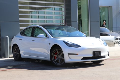 Used 2019 Tesla Model 3 Long Range image 2