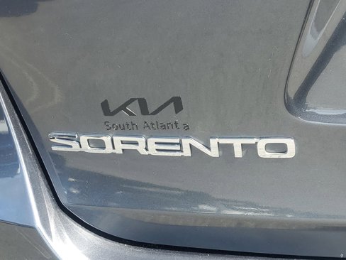 Used 2020 Kia Sorento LX image 7