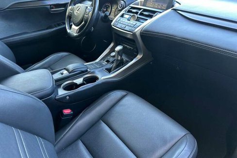 Used 2016 Lexus NX 300h AWD image 16