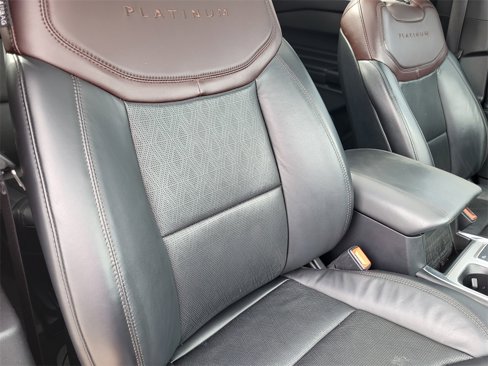 Used 2020 Ford Explorer Platinum image 18