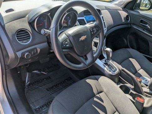 Used 2016 Chevrolet Cruze LT image 10