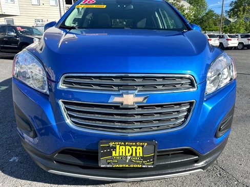Used 2016 Chevrolet Trax LT w/ LT Sun and Sound Package image 10